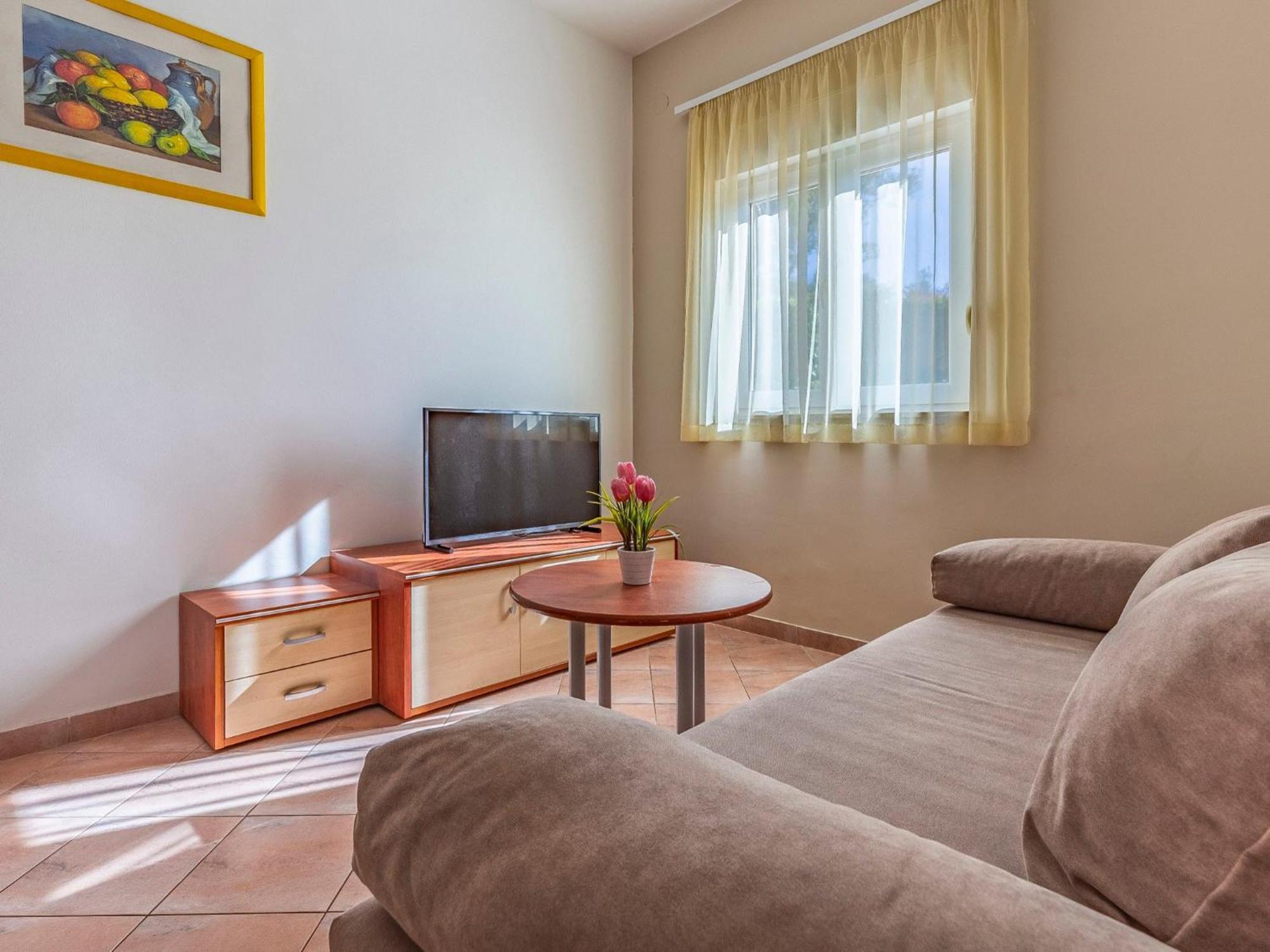 Rok 4 By Interhome Apartmán Pula